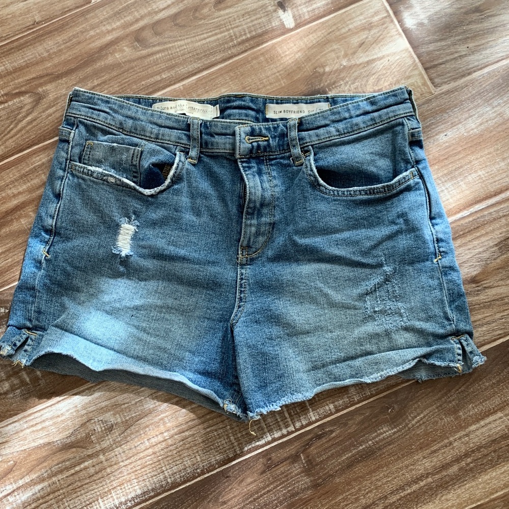 Pilcro and the Letter Press Anthropologie Slim Boyfriend Short Size 29